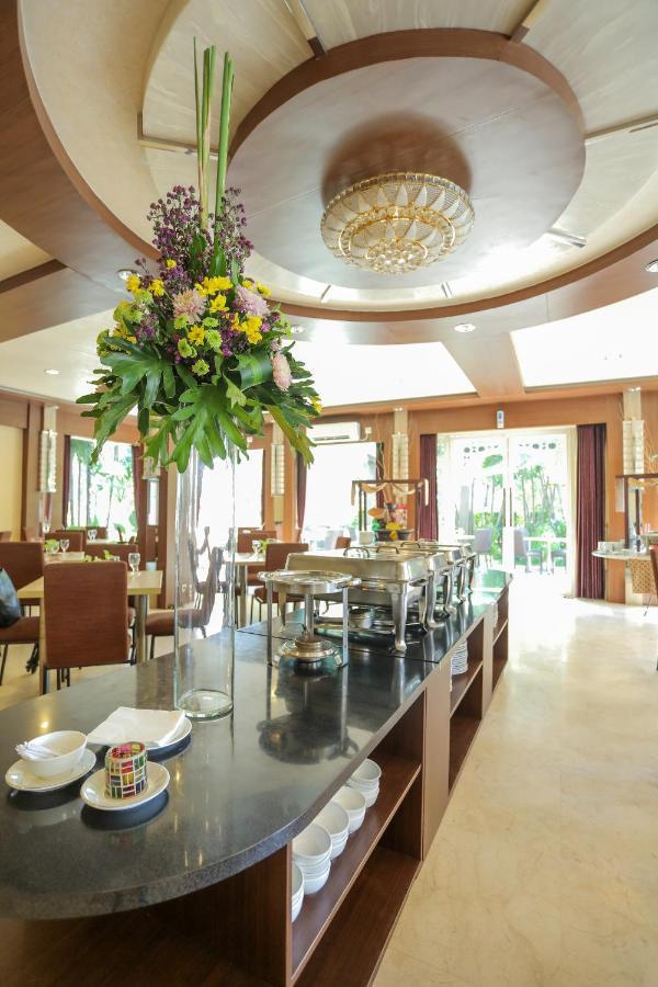 Country Heritage Hotel Сурабая Экстерьер фото